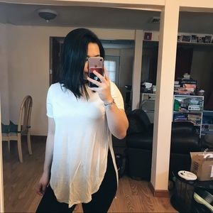 TWO side slits basic tee shirt